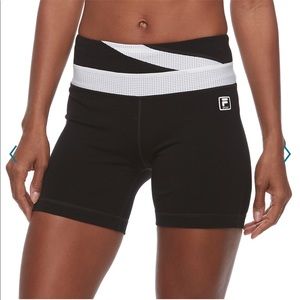 LIKE NEW Women's FILA SPORT Flash 5" Performance Shorts size M